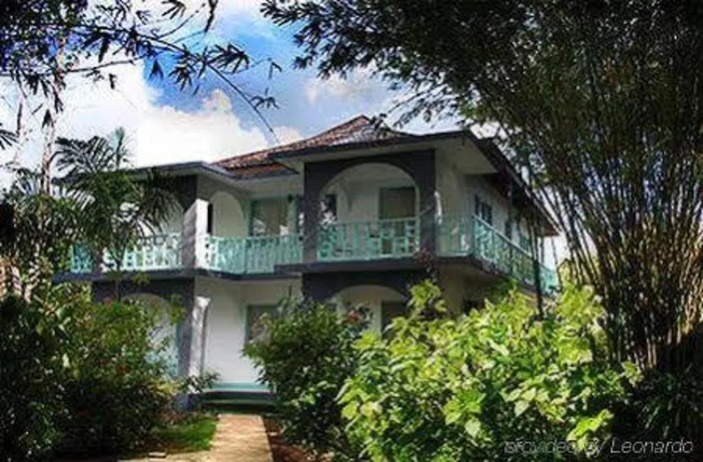 ***  Gold Nugget Hotel Negril Jamaica
