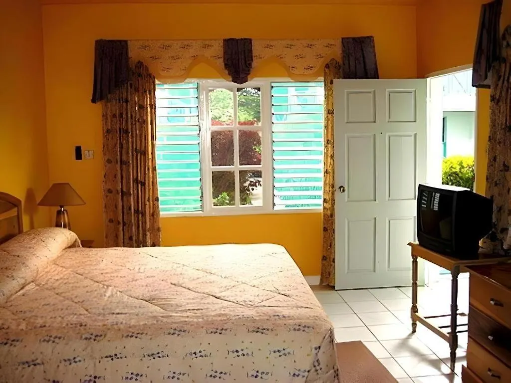 Gold Nugget Hotel Negril 3*,