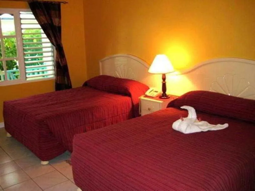 ***  Gold Nugget Hotel Negril Jamaica