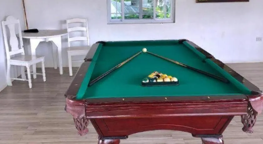 Gold Nugget Hotel Νεγκρίλ Τζαμάικα